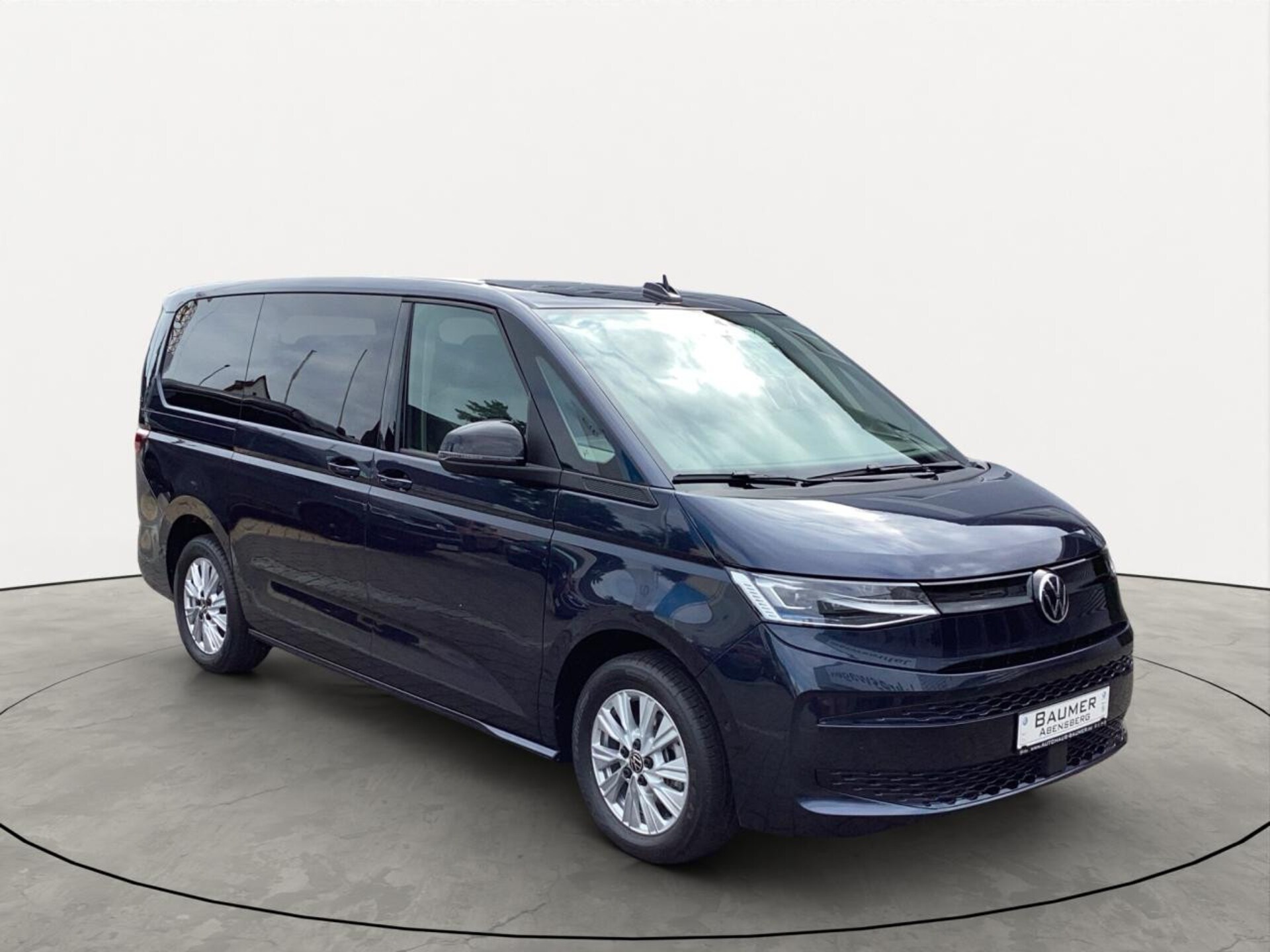 Volkswagen Multivan Langversion Basis-Modell