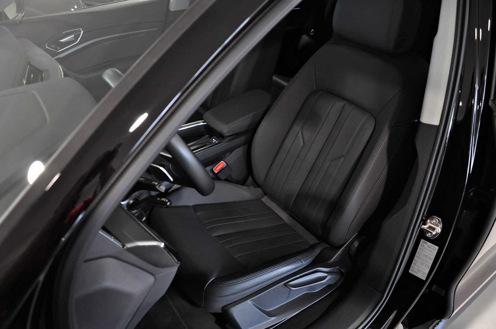 Image about Audi e-tron advanced 50 quattro 230,00 kW