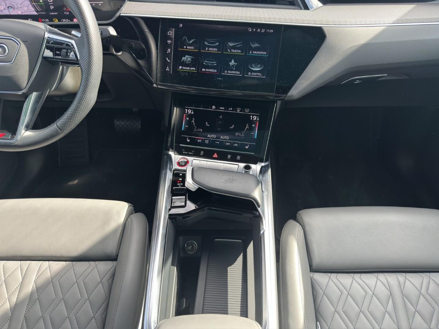 Image about Audi e-tron S Sportback S e-tron quattro