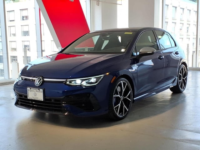 Photo of 2023 Volkswagen Golf R