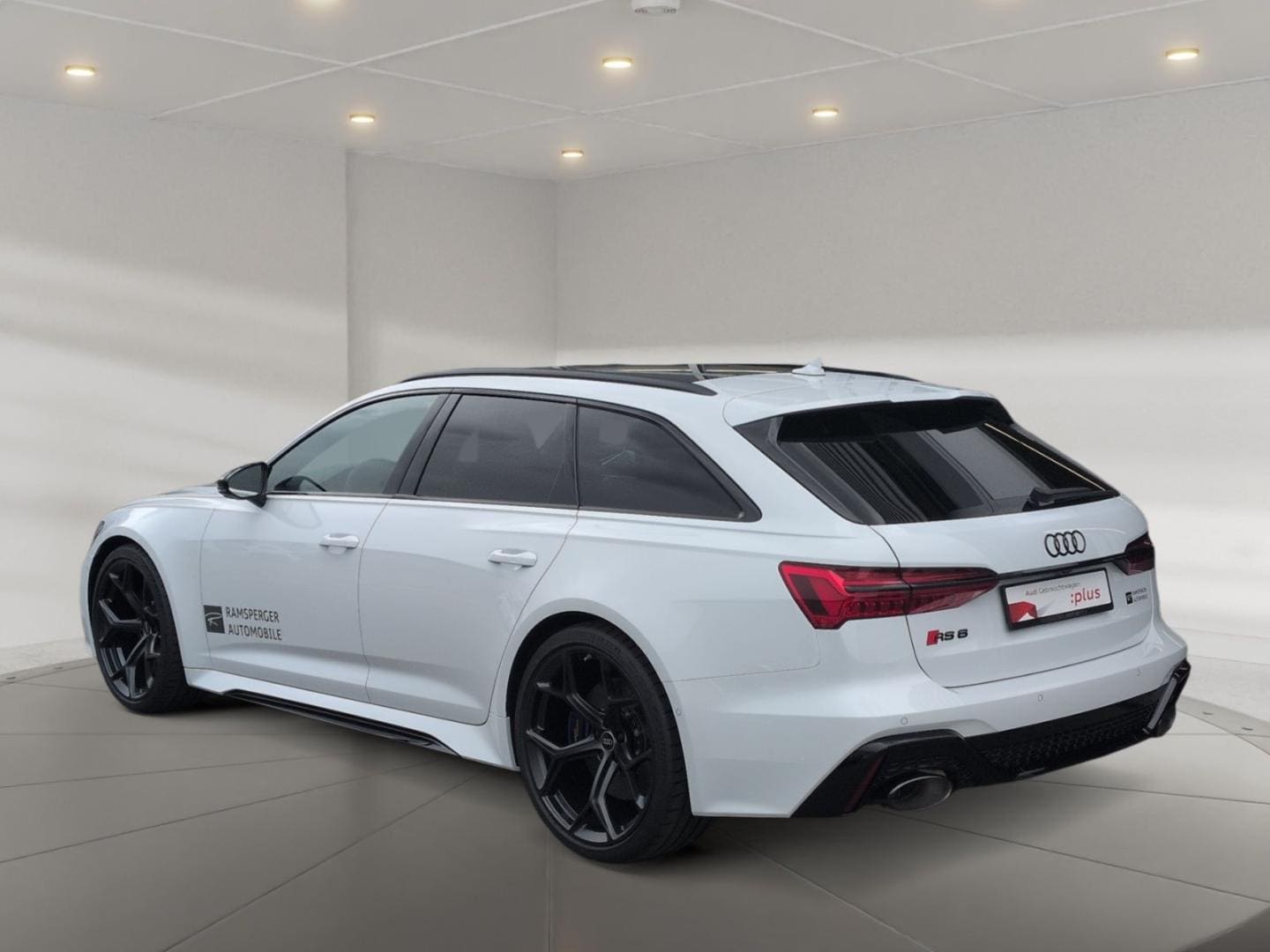 Bild über Audi RS 6 Avant performance quattro tiptronic - für weitere Informationen kontaktieren Sie den Audi Partner