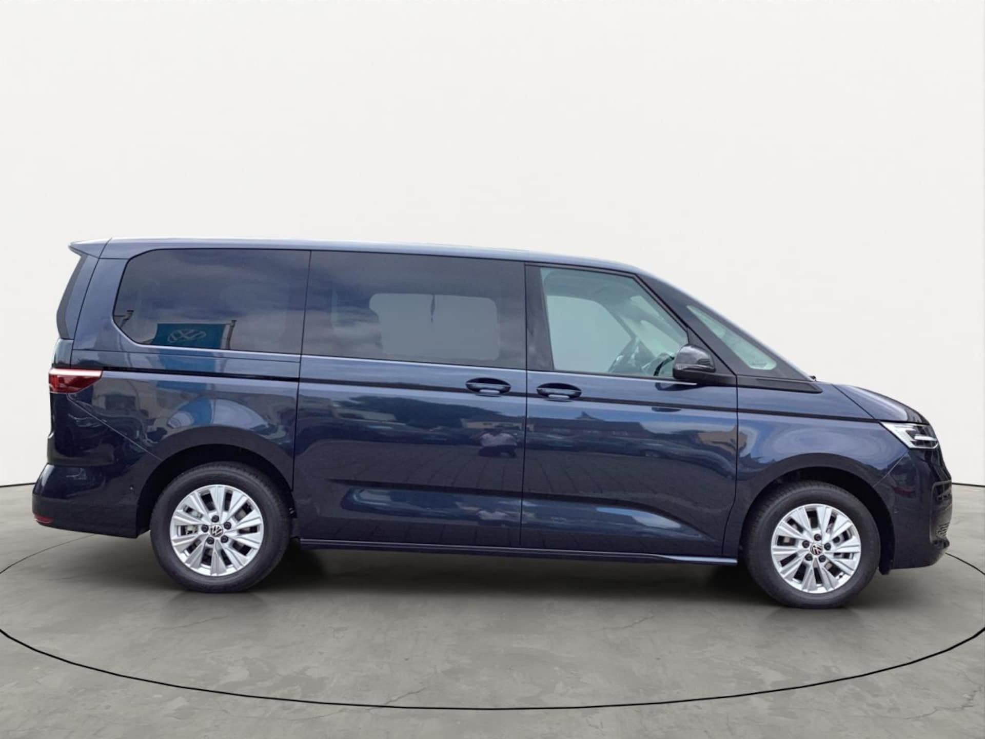 Volkswagen Multivan Langversion Basis-Modell