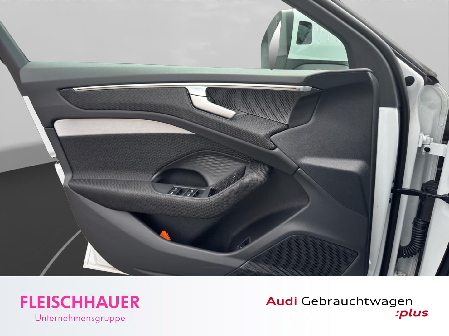 Bild über Audi A6 Avant TFSI 150 kW S tronic - für weitere Informationen kontaktieren Sie den Audi Partner