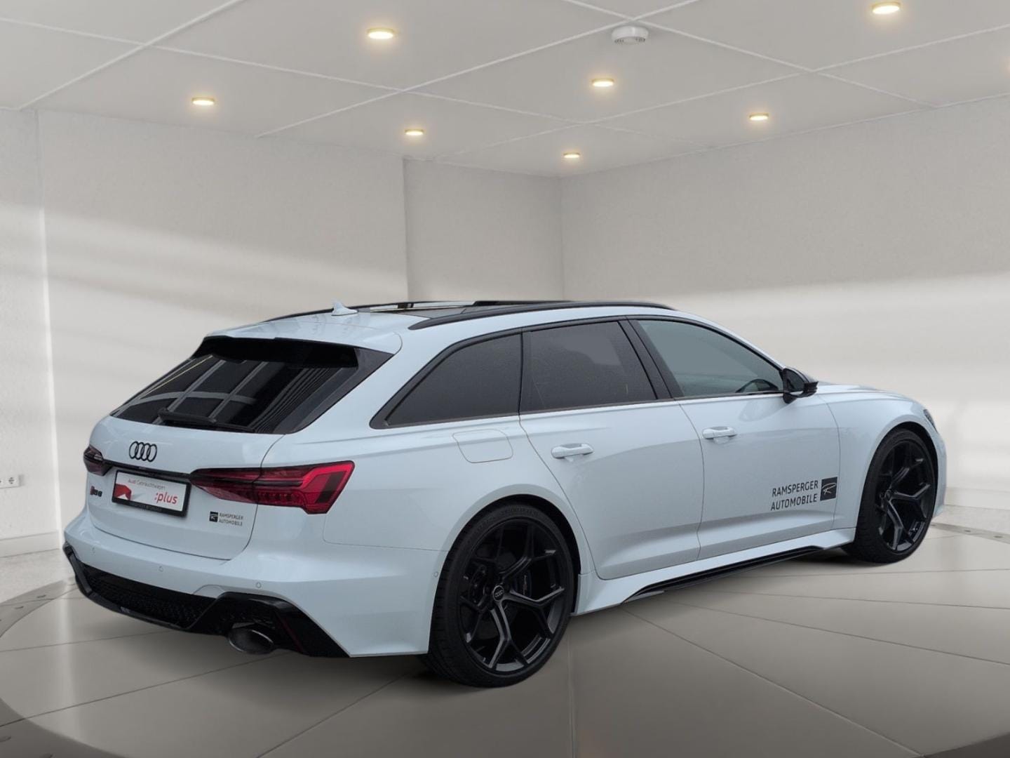 Bild über Audi RS 6 Avant performance quattro tiptronic - für weitere Informationen kontaktieren Sie den Audi Partner