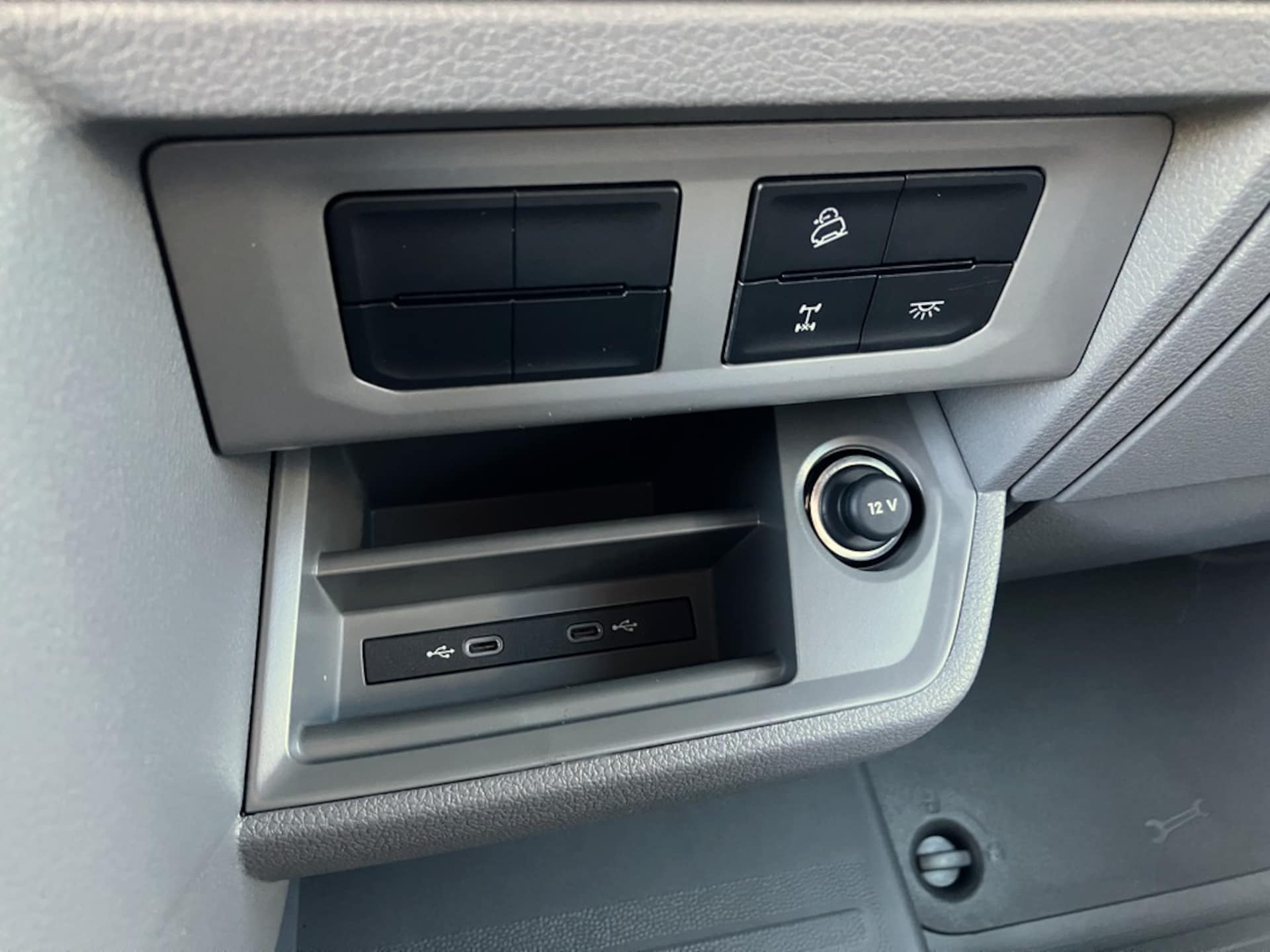 Volkswagen Crafter Kasten mittlerer Radstand