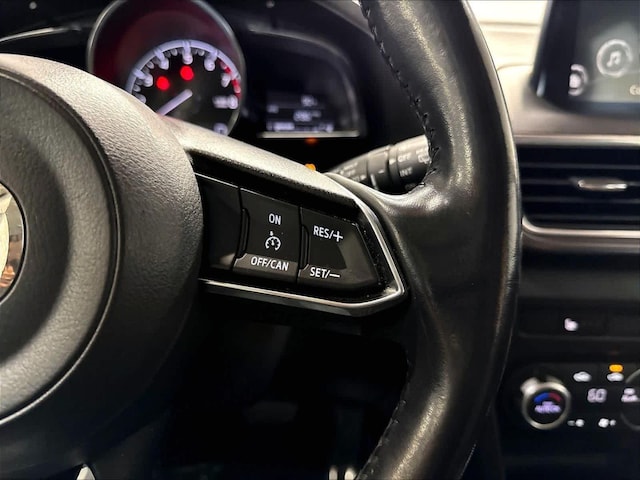 2017 Mazda Mazda3 Grand Touring - Photo 18
