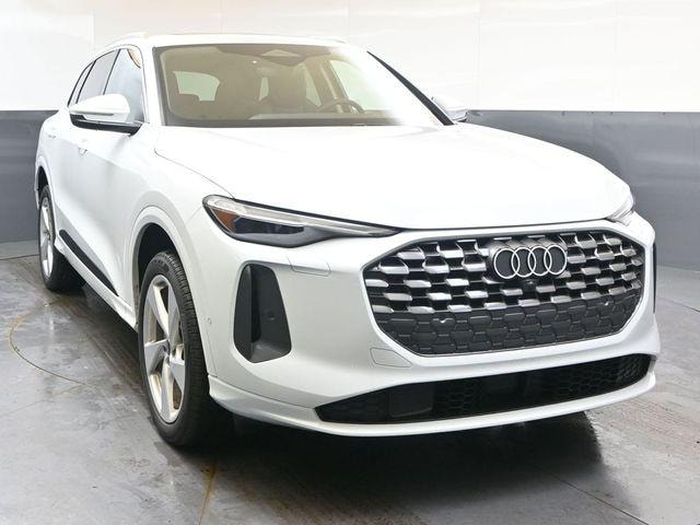 2025 Audi New Q5 Premium Plus - Photo 8