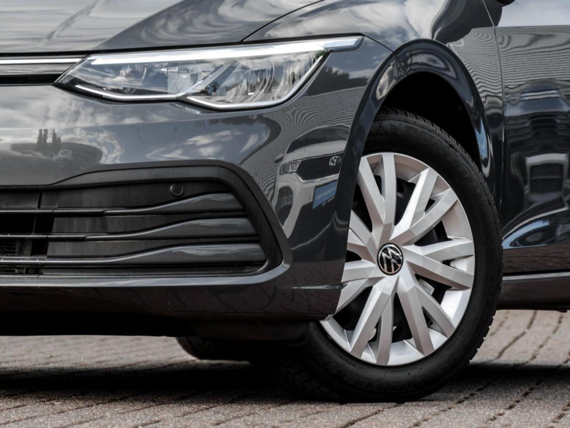 Volkswagen Golf Life