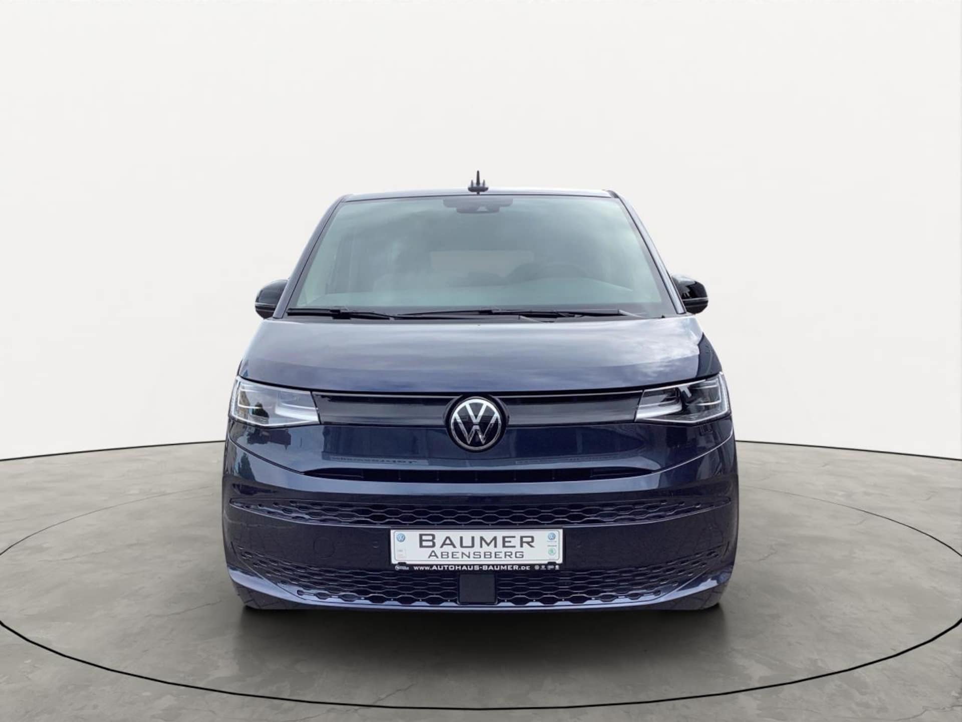 Volkswagen Multivan Langversion Basis-Modell