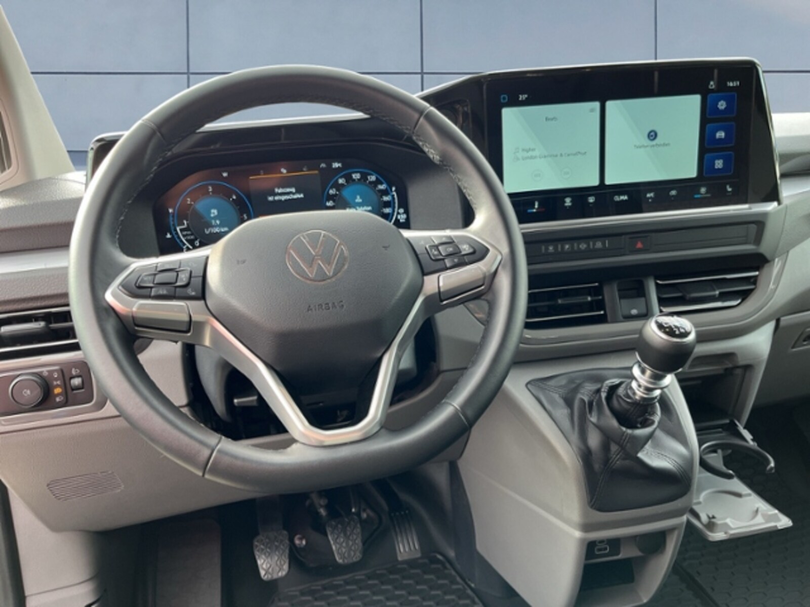 Volkswagen Transporter Kasten kurzer Radstand – Bild 5