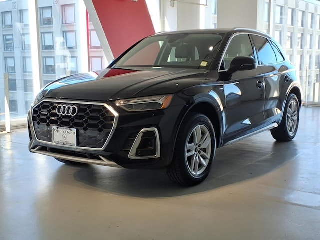 Photo of 2023 Audi Q5