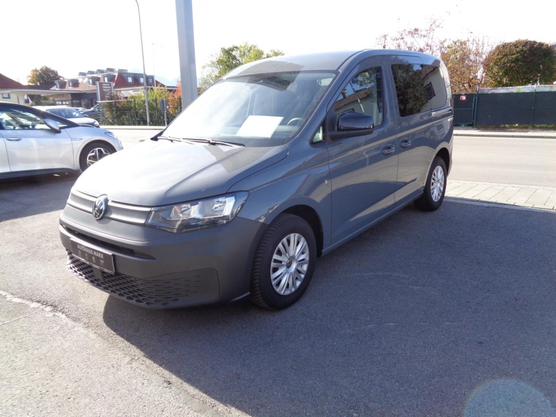 Volkswagen Caddy Basis-Modell