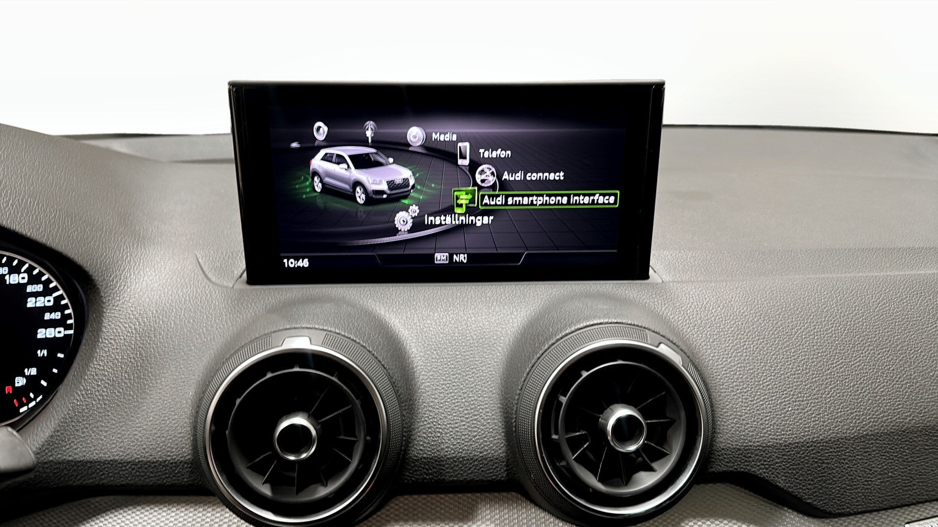 Bild som visar Audi Q2 Q2 30 TFSI Proline 110 hk 6-växlad - för mer information kontakta din Audi Partner