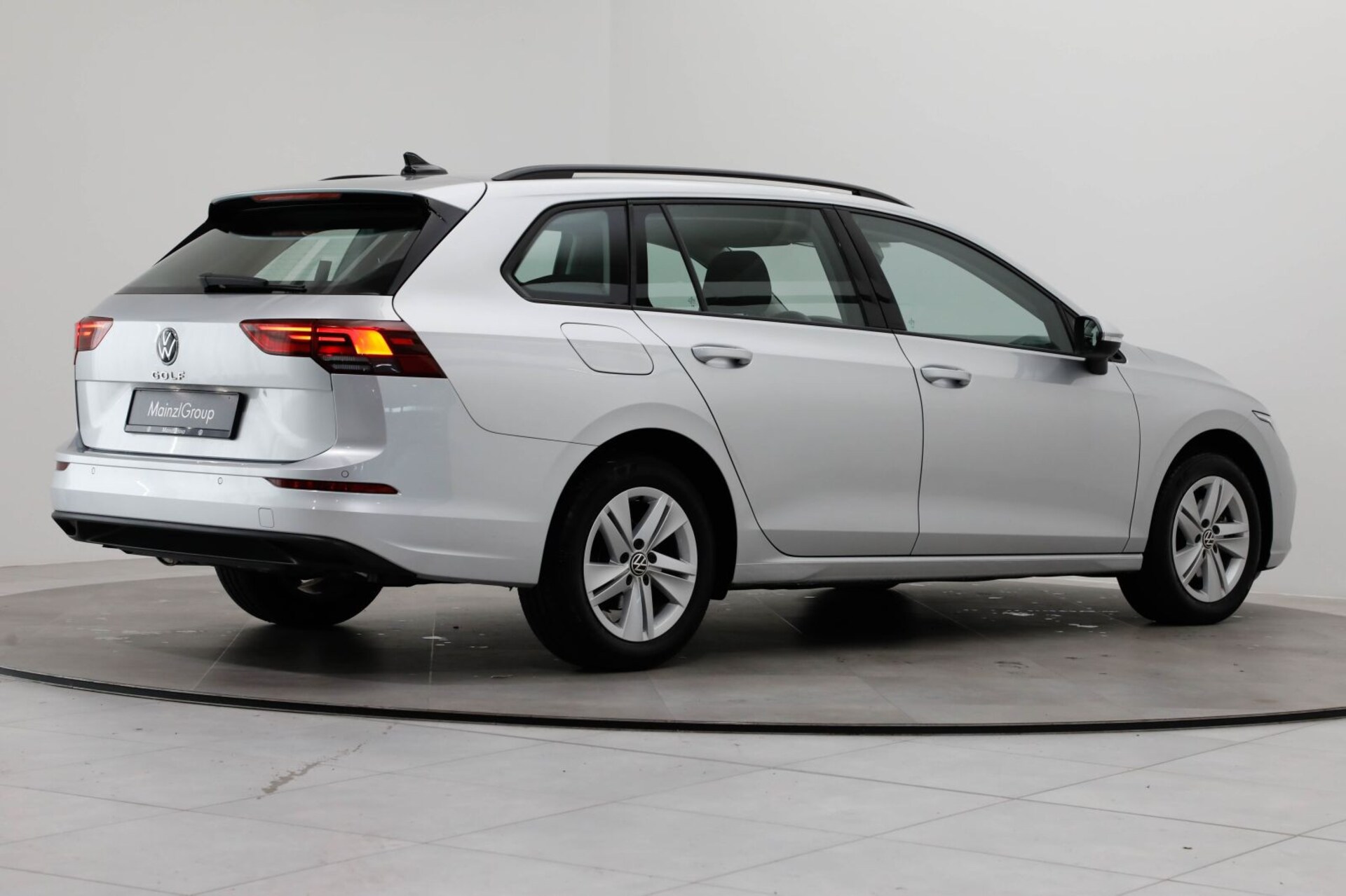 Volkswagen Golf Variant Life
