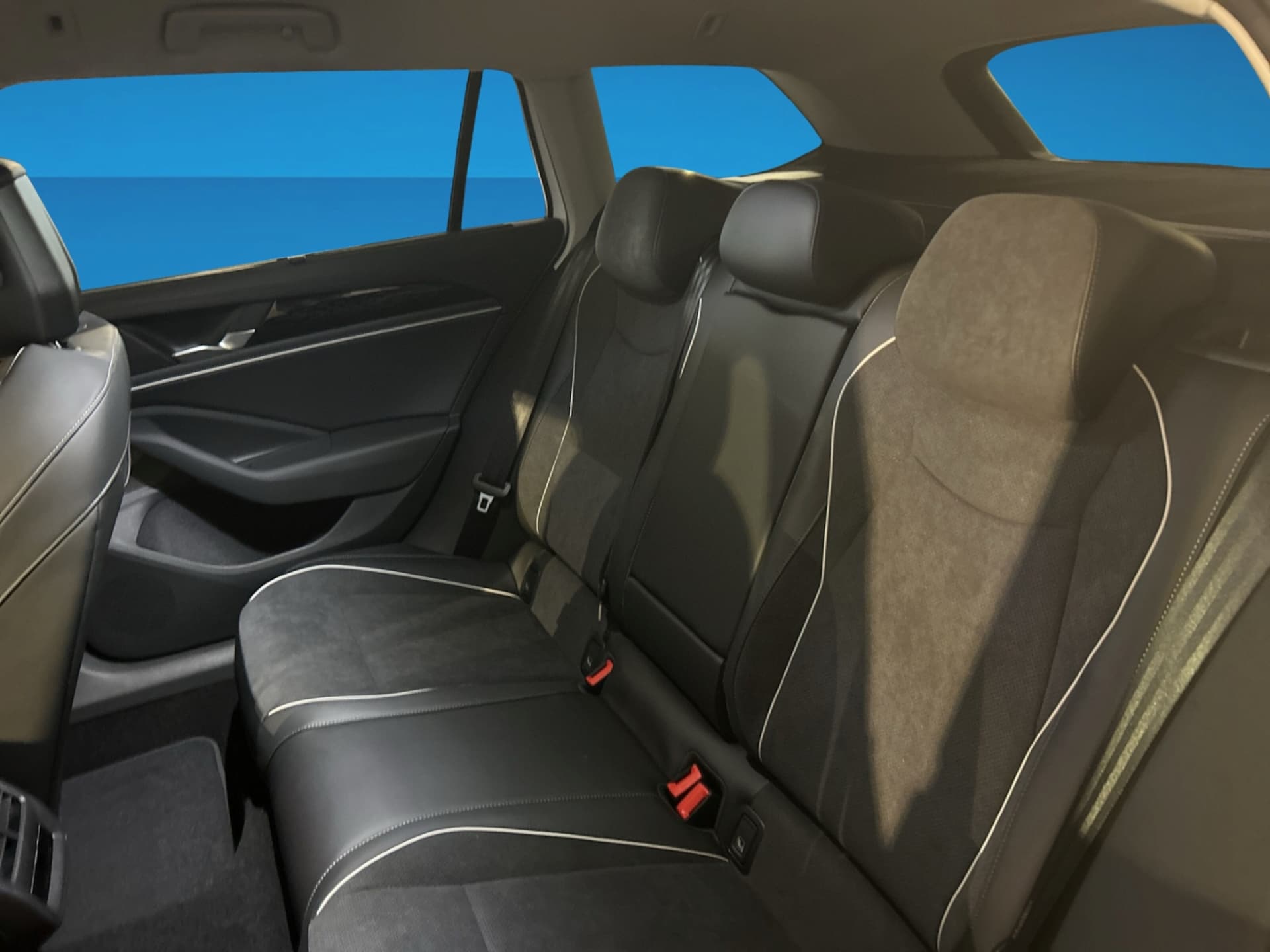 Volkswagen Passat Elegance