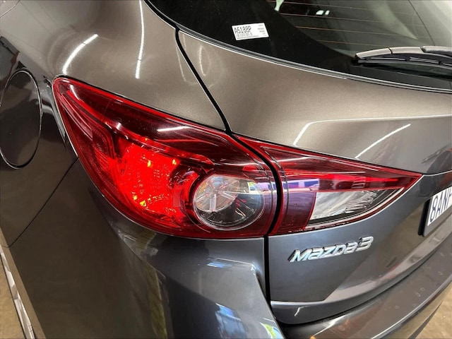 2017 Mazda Mazda3 Grand Touring - Photo 28