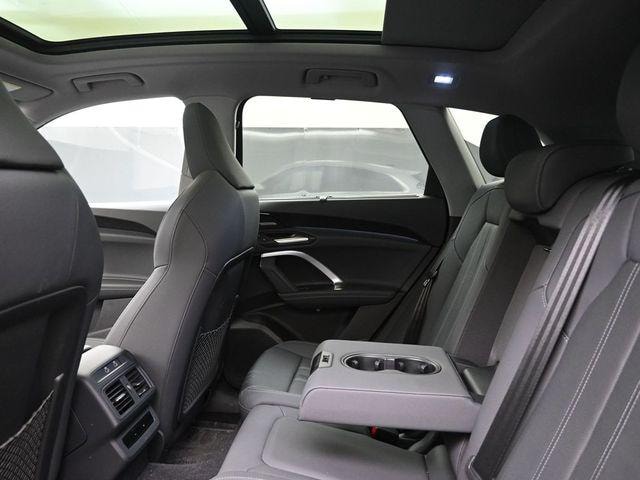 2025 Audi New Q5 Premium Plus - Photo 18