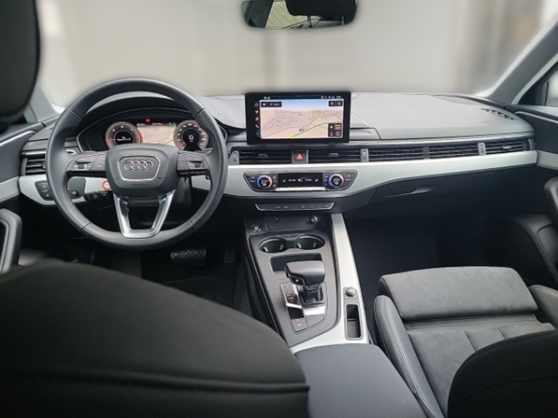 Audi A4 Avant S line
