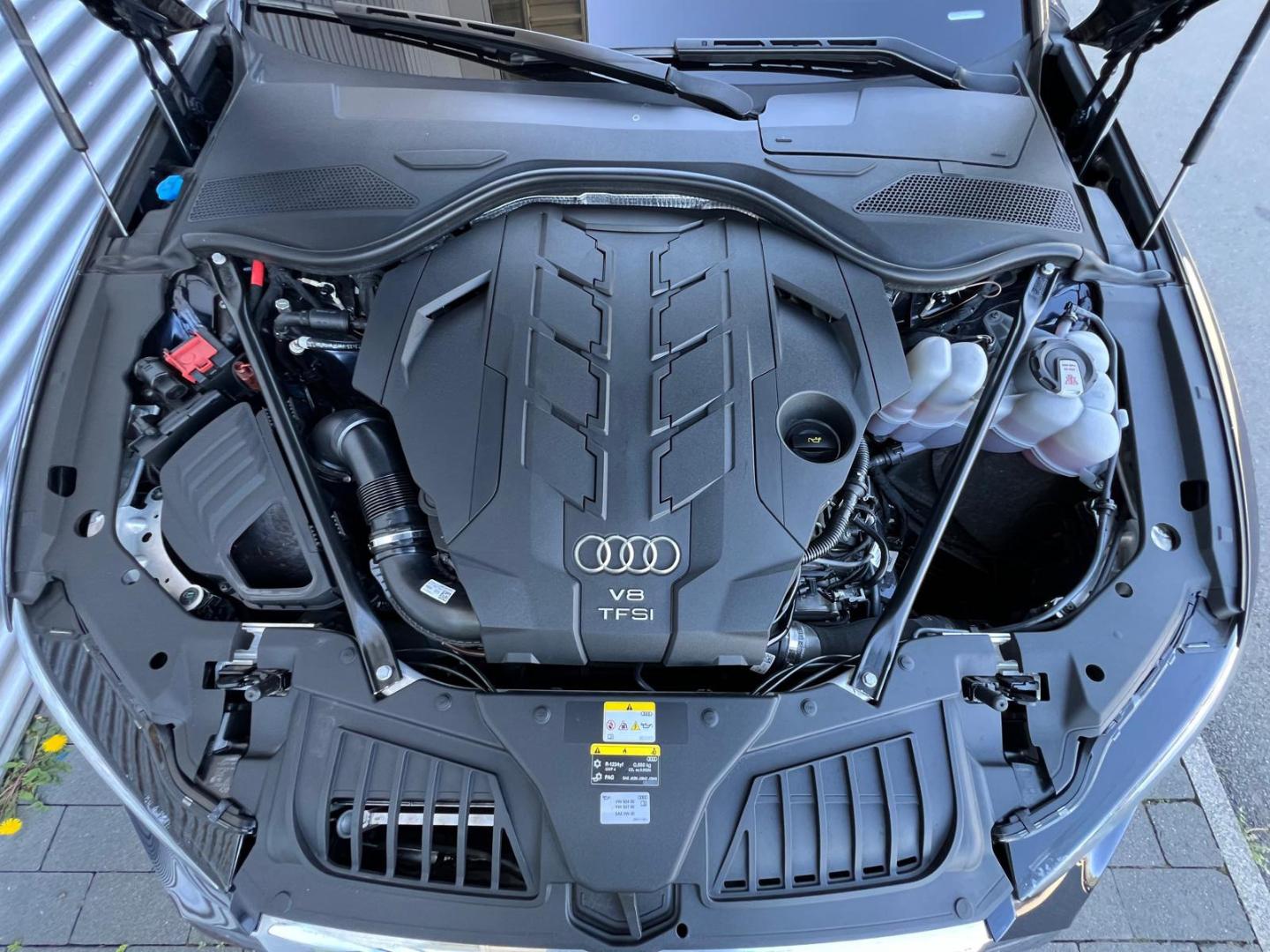 Image about Audi A8 L 60 TFSI quattro tiptronic