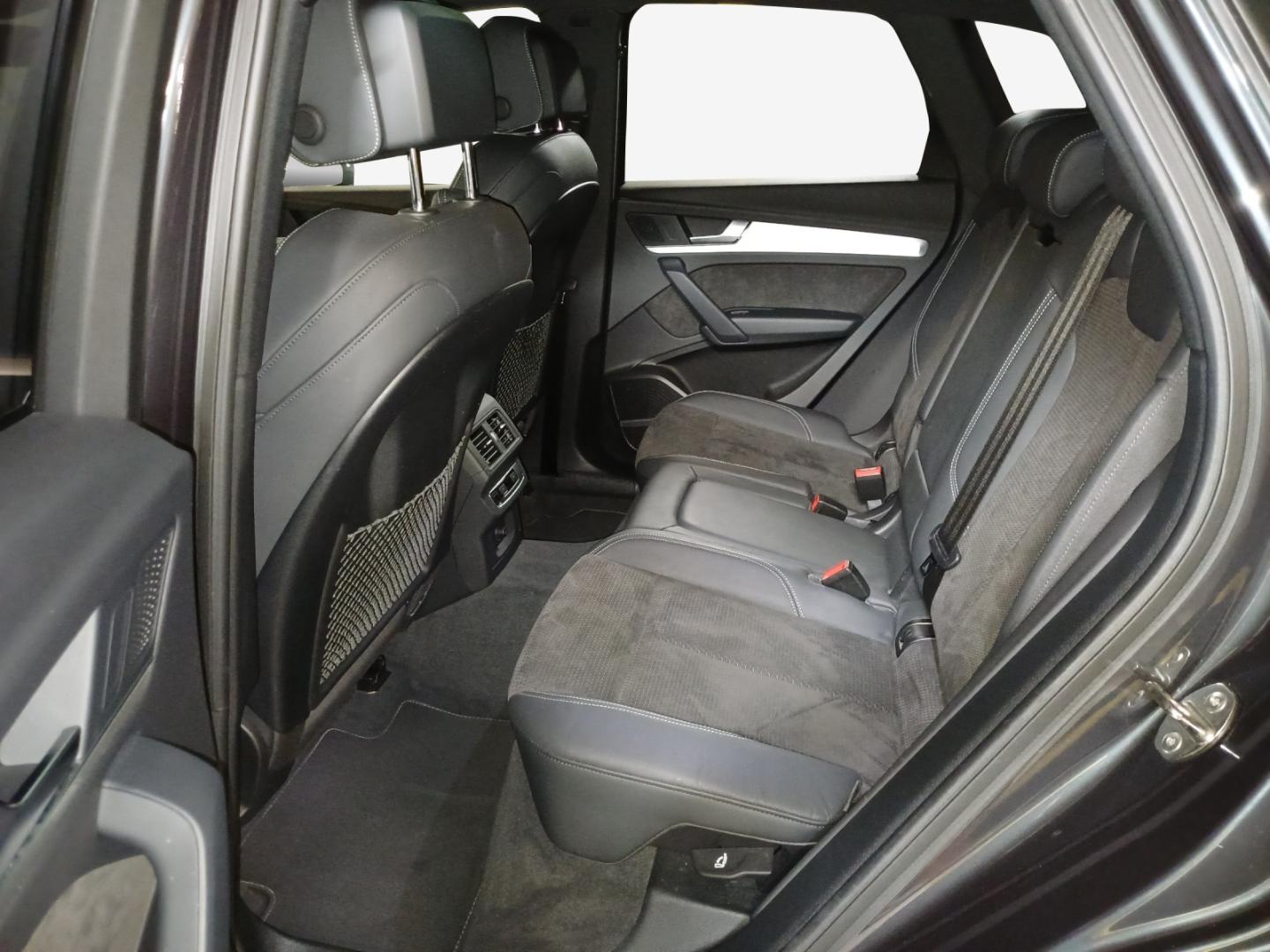 Image about Audi Q5 TFSI e Sport 55 TFSI e quattro 270 kW (367 ch) S tronic