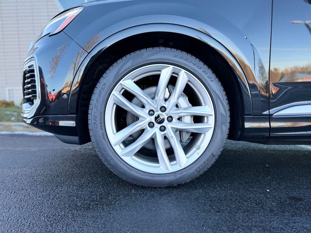 2025 Audi Q7 Premium Plus - Photo 6