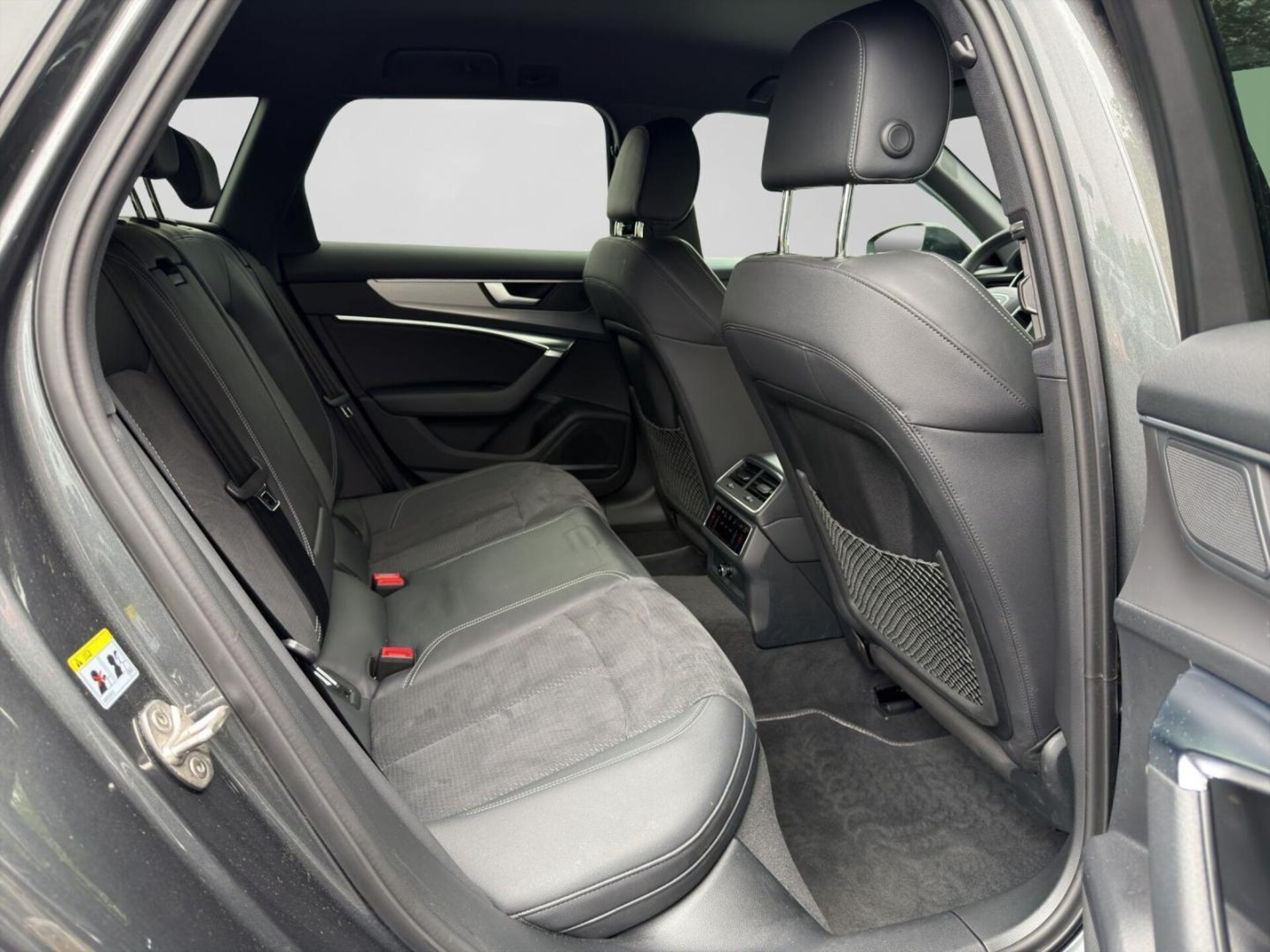 Audi S6 Avant