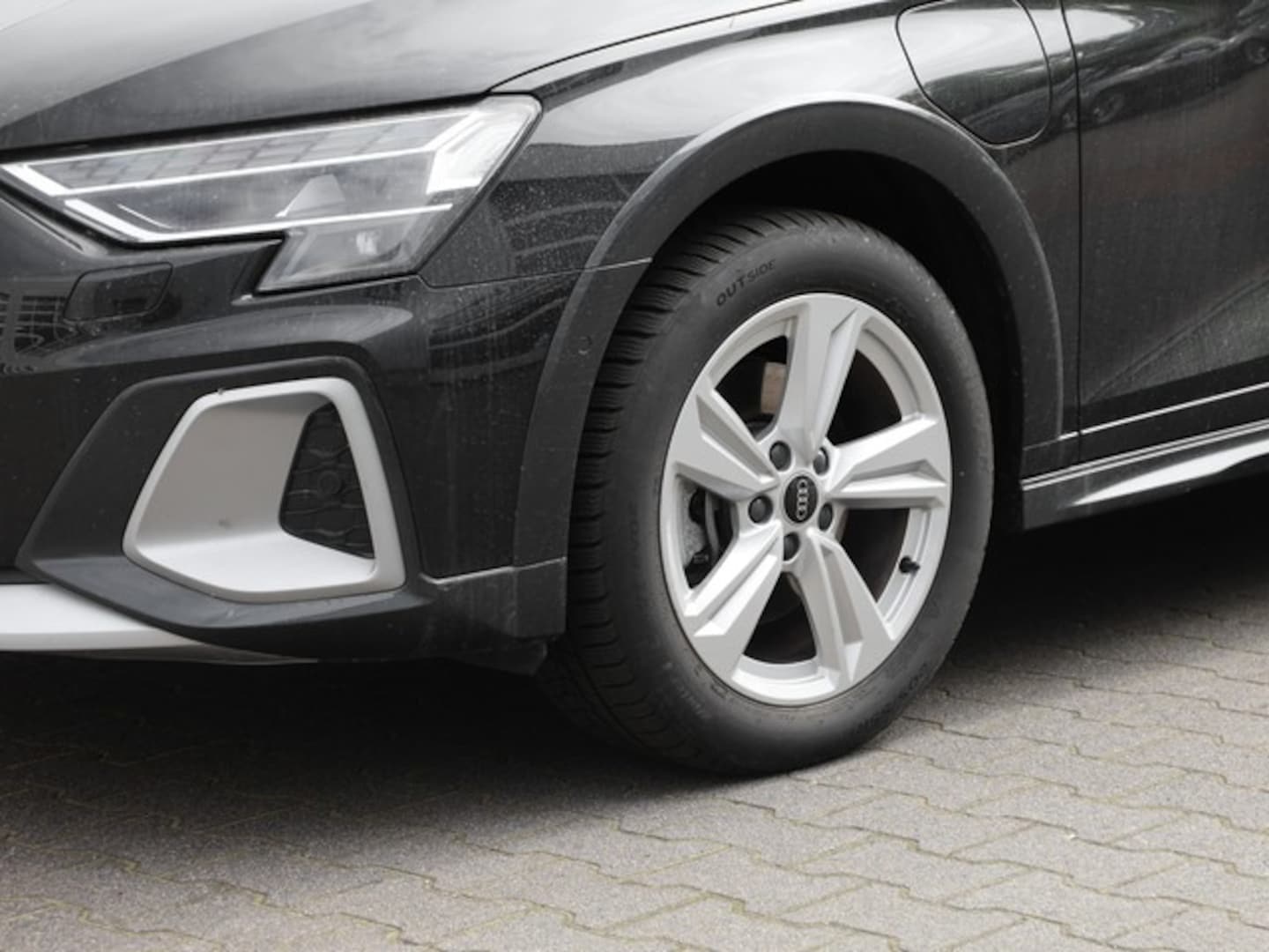 Bild über Audi A3 allstreet TFSI e 40 TFSI e S tronic - für weitere Informationen kontaktieren Sie den Audi Partner
