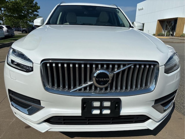 2023 Volvo XC90