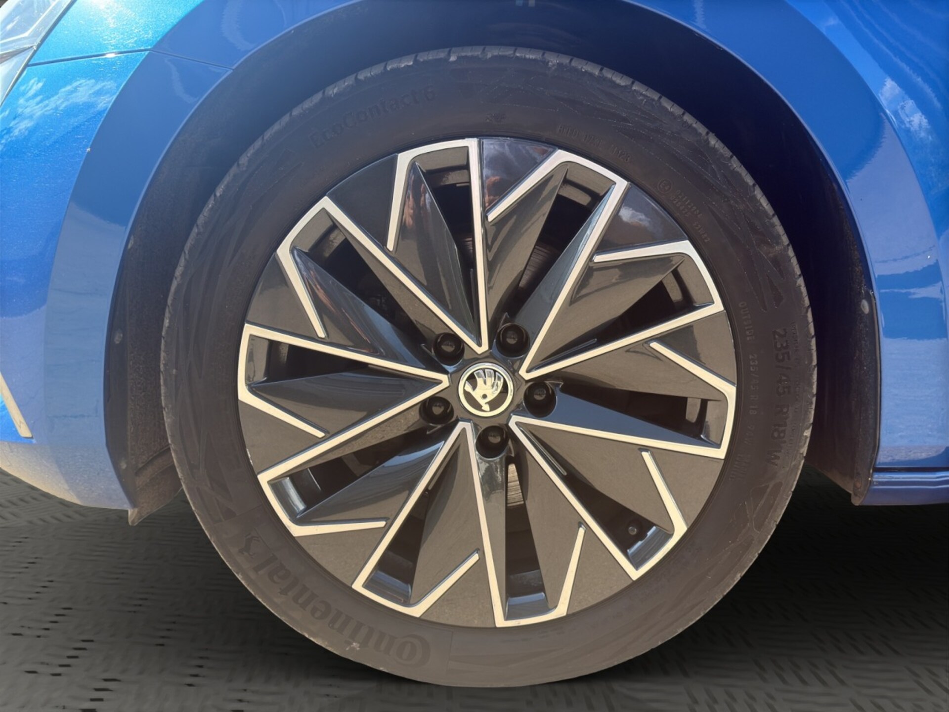 Skoda Superb Combi Laurin & Klement