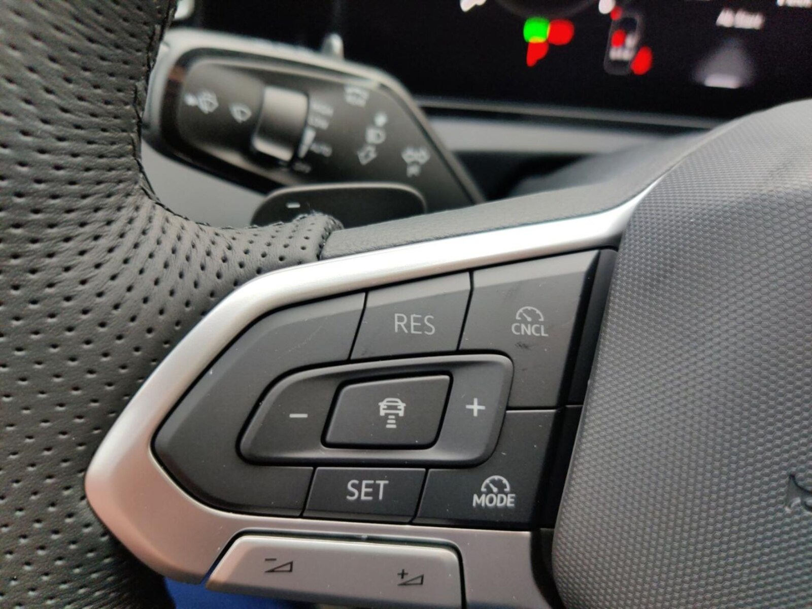 Volkswagen Tiguan – Bild 18
