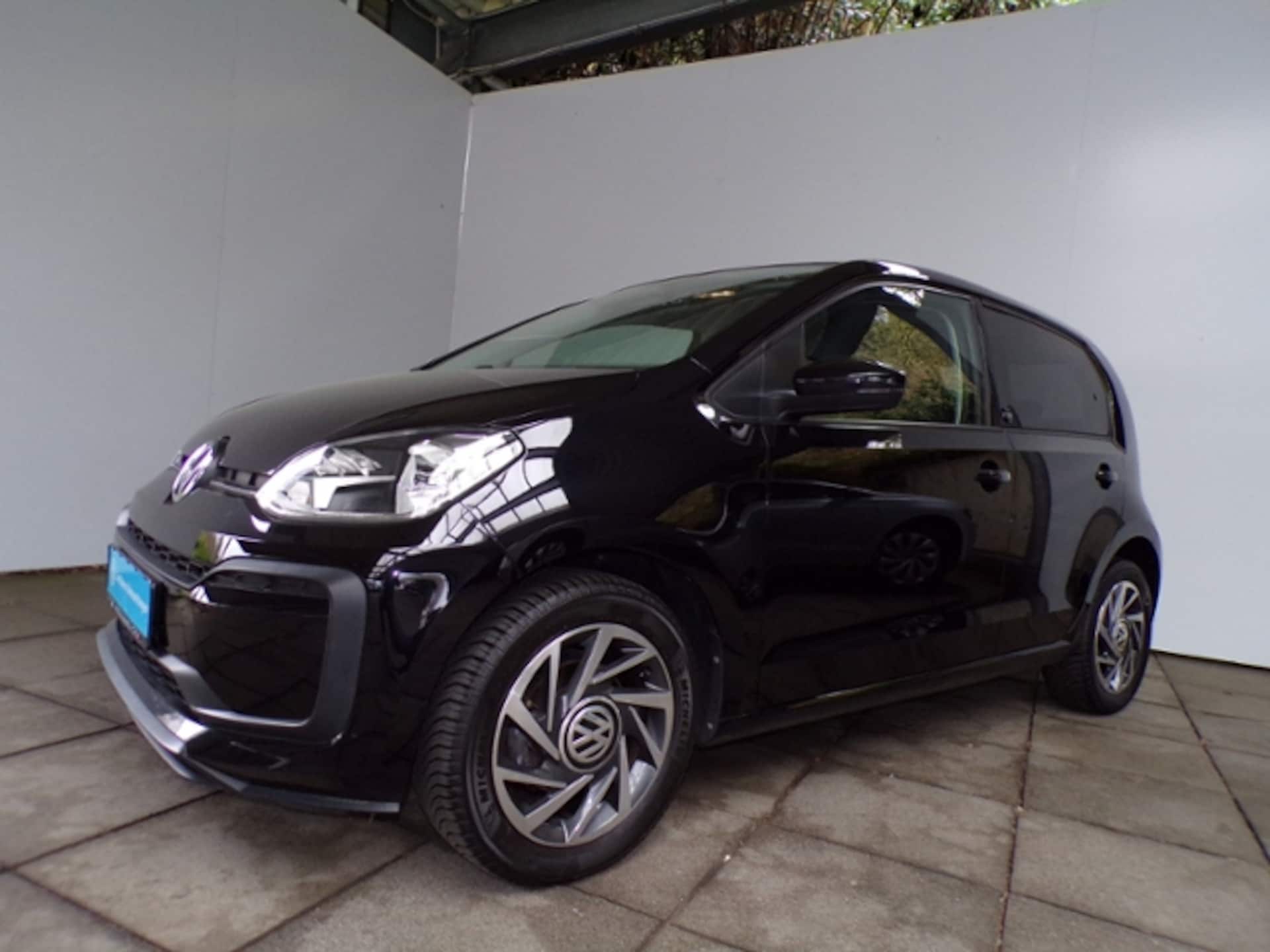 Volkswagen up! sound up!