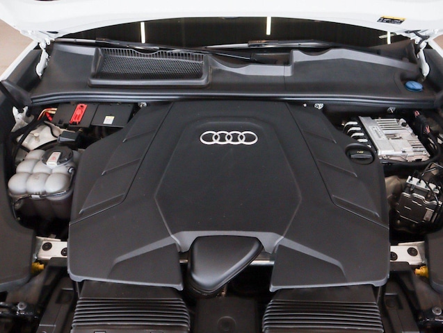 2023 Audi Q8