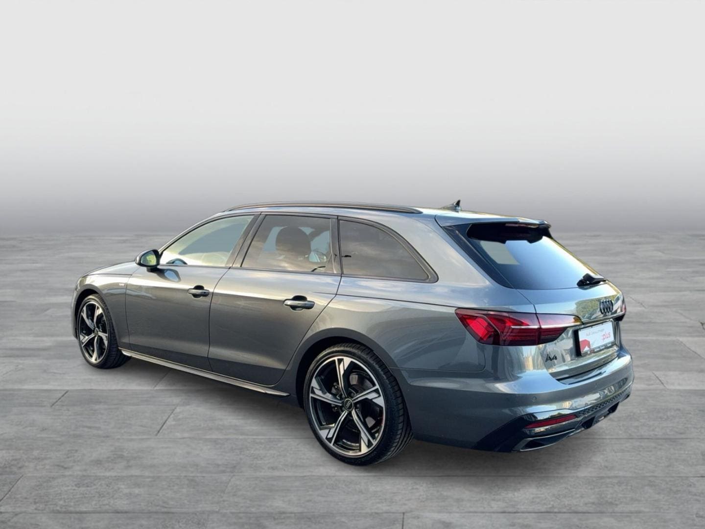 Bild über Audi A4 Avant S line 35 TFSI S tronic - für weitere Informationen kontaktieren Sie den Audi Partner