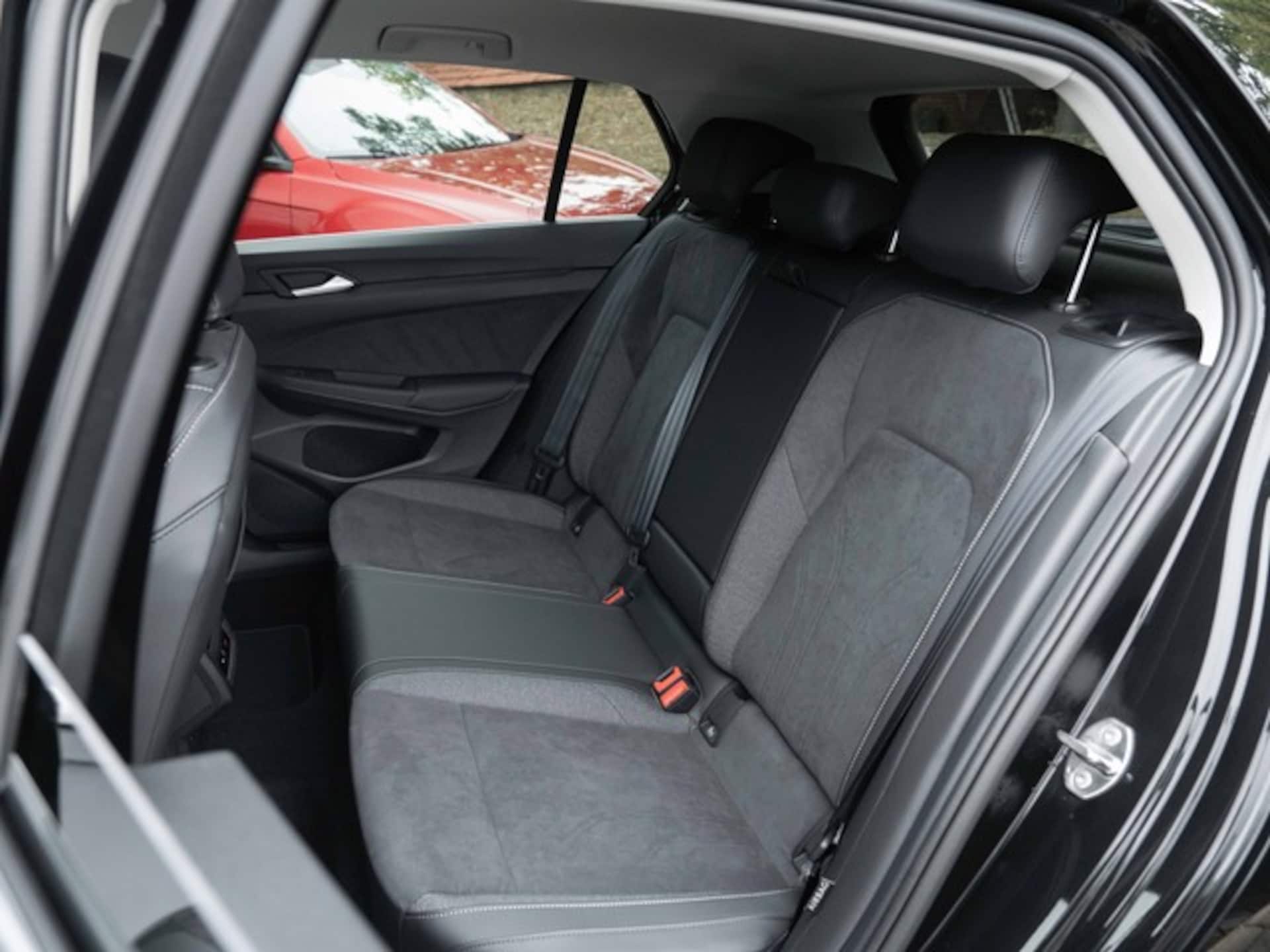 Volkswagen Golf Style