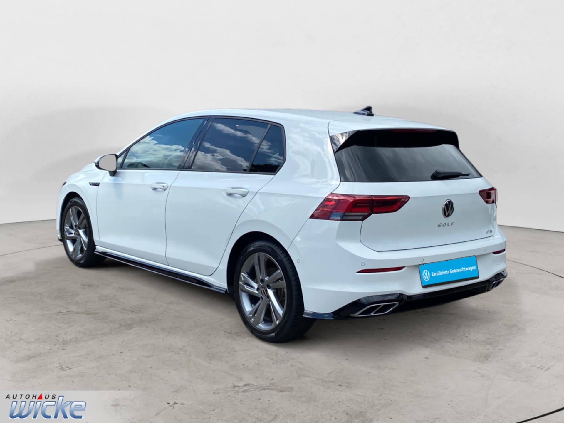 Volkswagen Golf R-Line