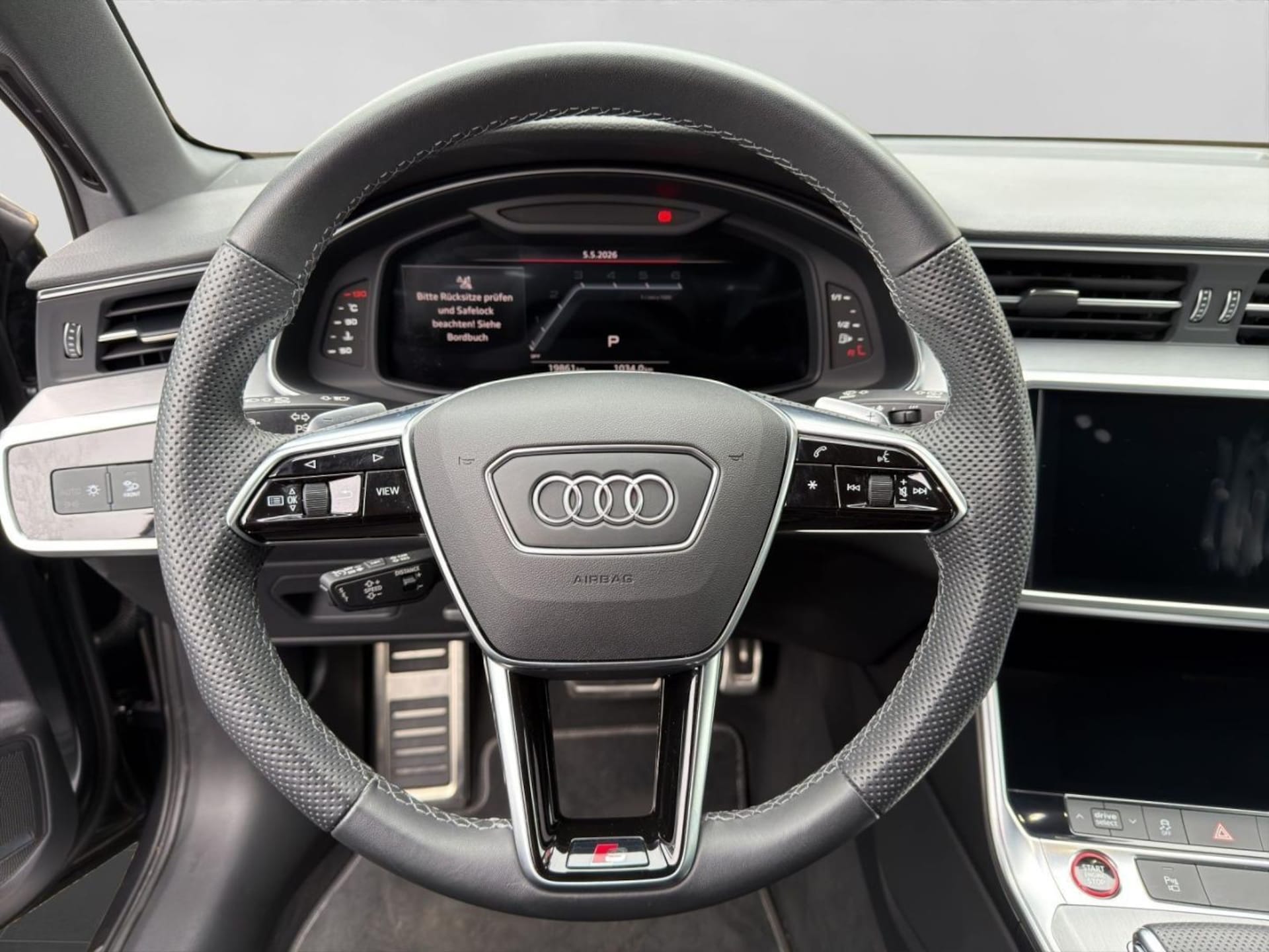 Audi S6 Avant