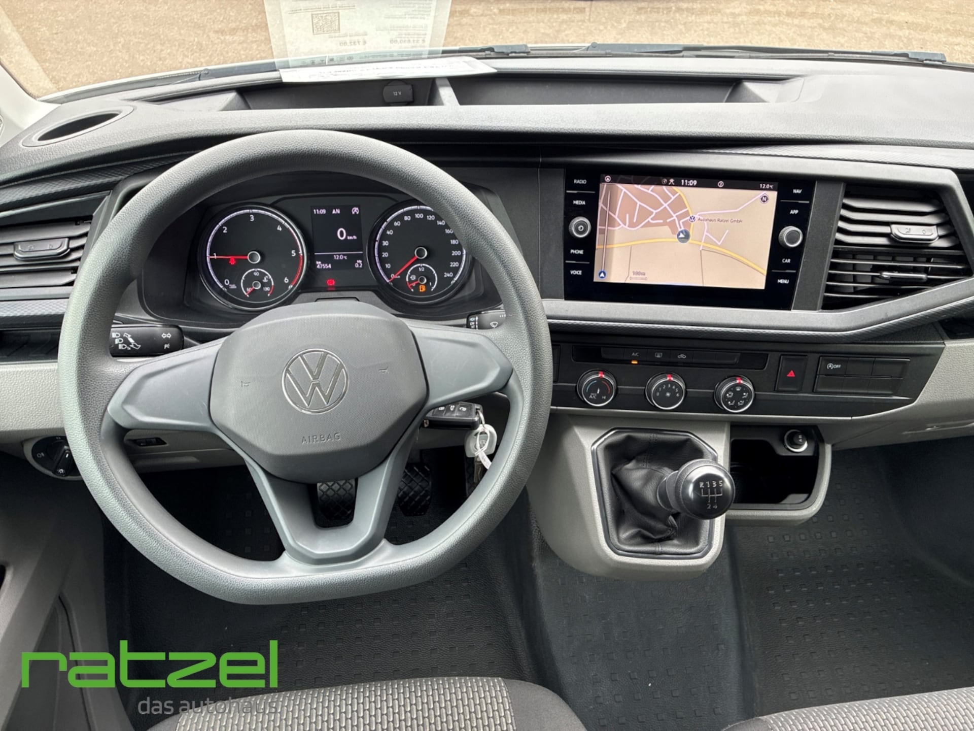 Volkswagen T6.1 Transporter Kombi kurzer Radstand