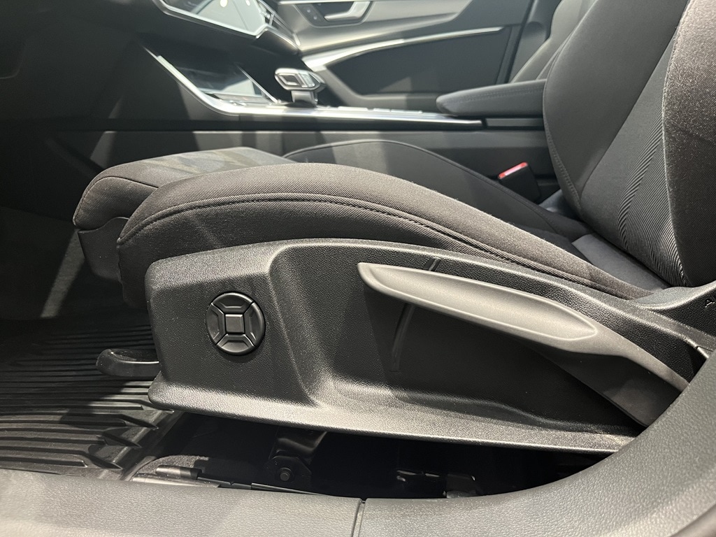 Image about Audi A6 Avant A6 Avant 40 TDI quattro Proline Sport 204 hk S tronic