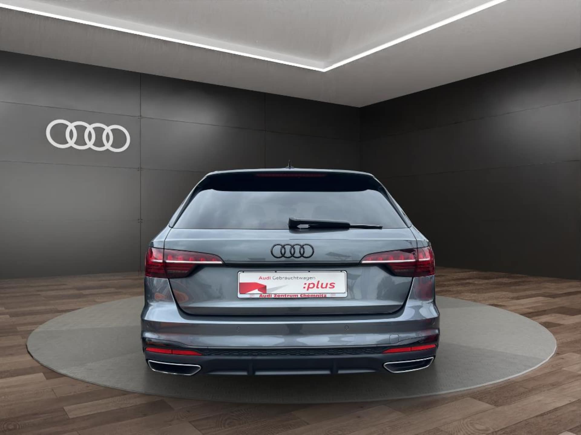 Audi A4 Avant S line
