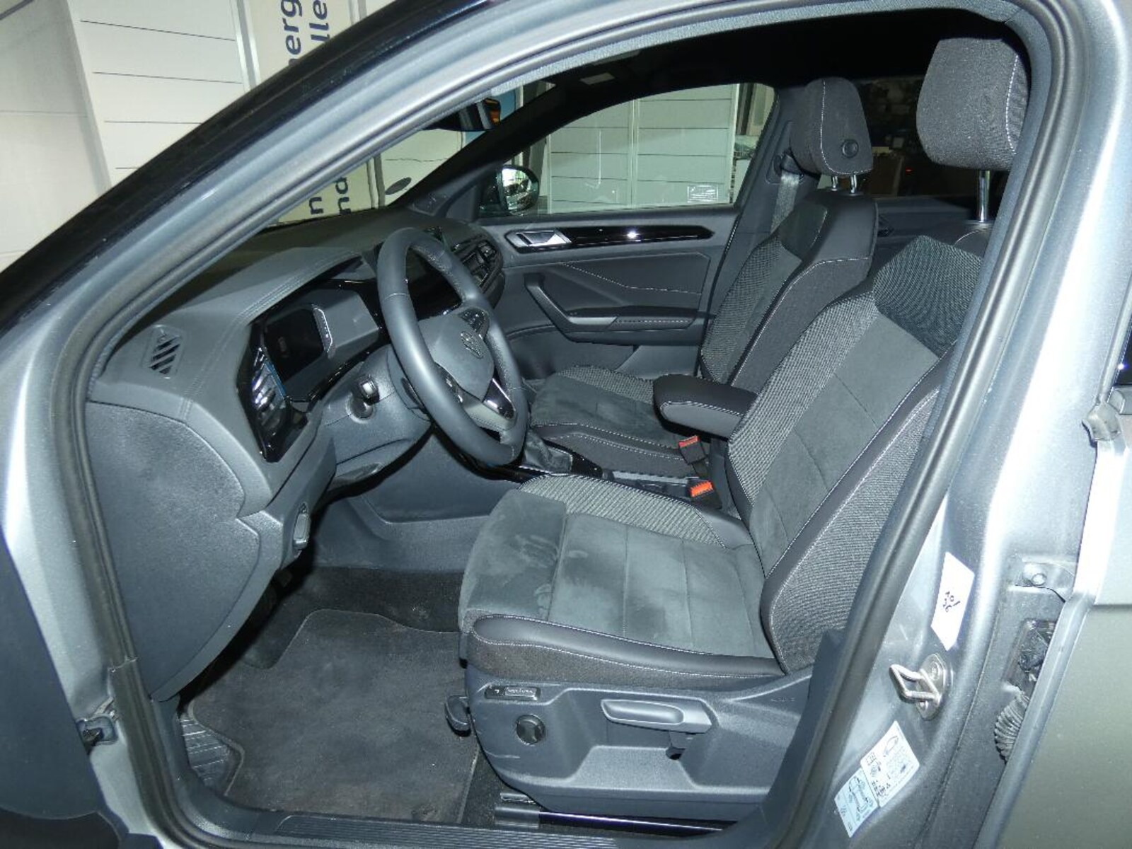 Volkswagen T-Roc – Bild 8