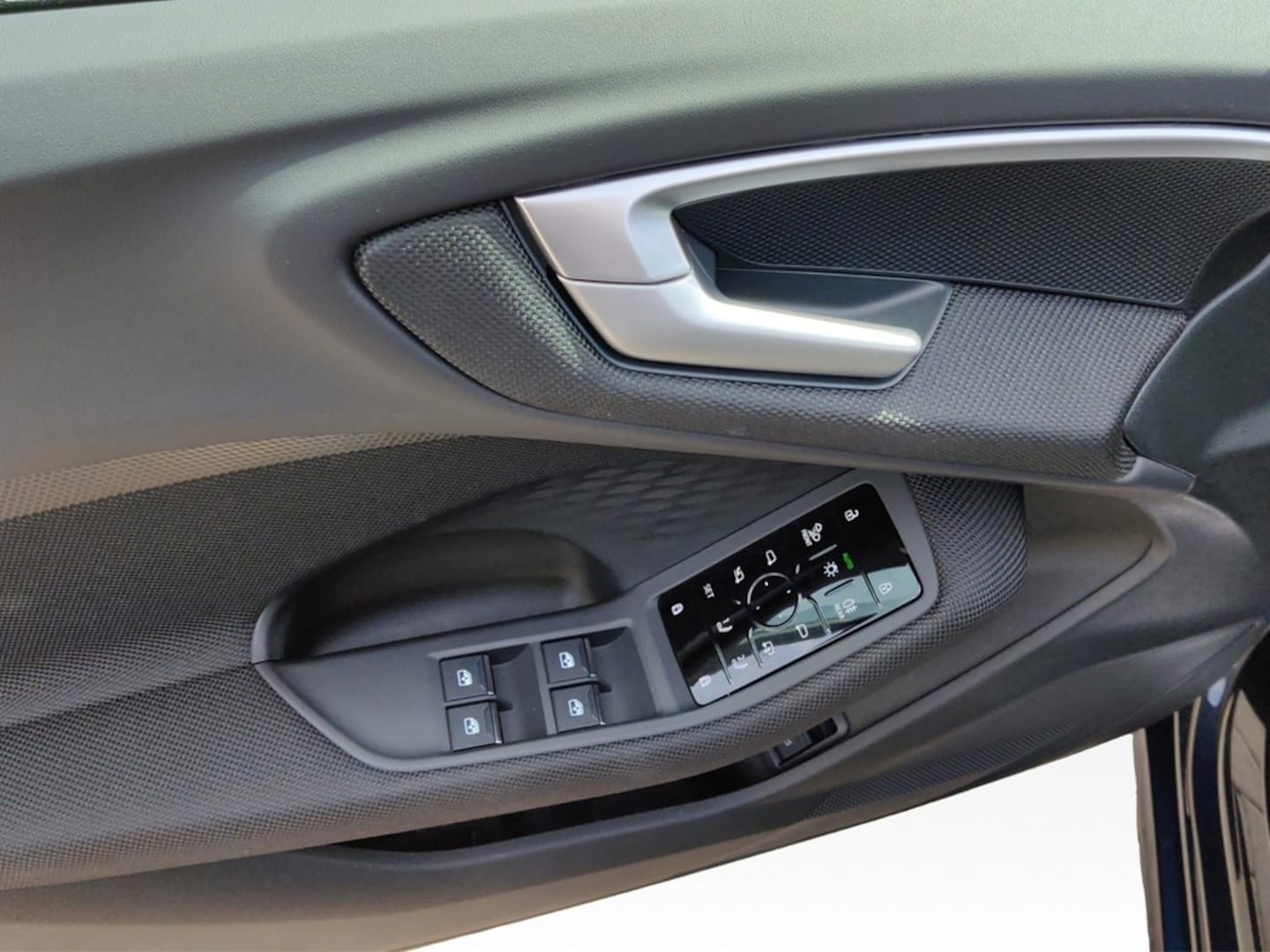 Bild über Audi A5 Avant TDI 150 kW S tronic - für weitere Informationen kontaktieren Sie den Audi Partner