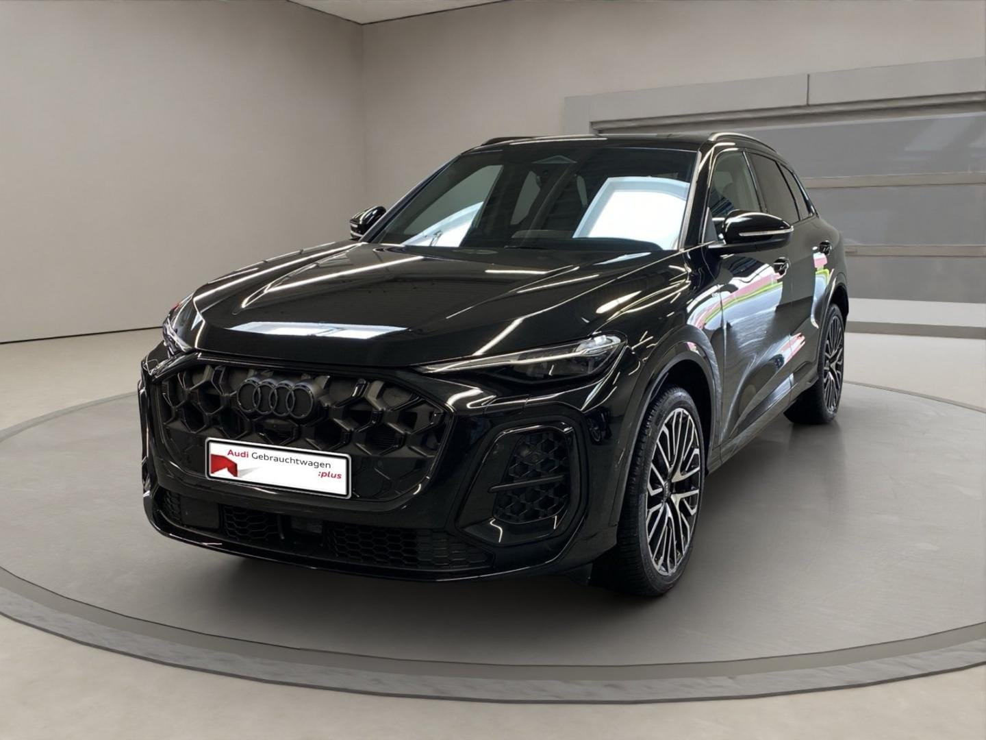 Bild über Audi Q5 SUV TDI quattro 150 kW S tronic - für weitere Informationen kontaktieren Sie den Audi Partner