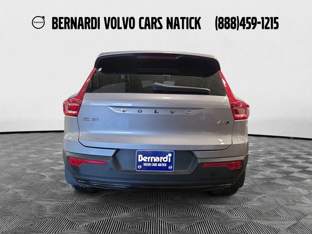 2026 Volvo XC40