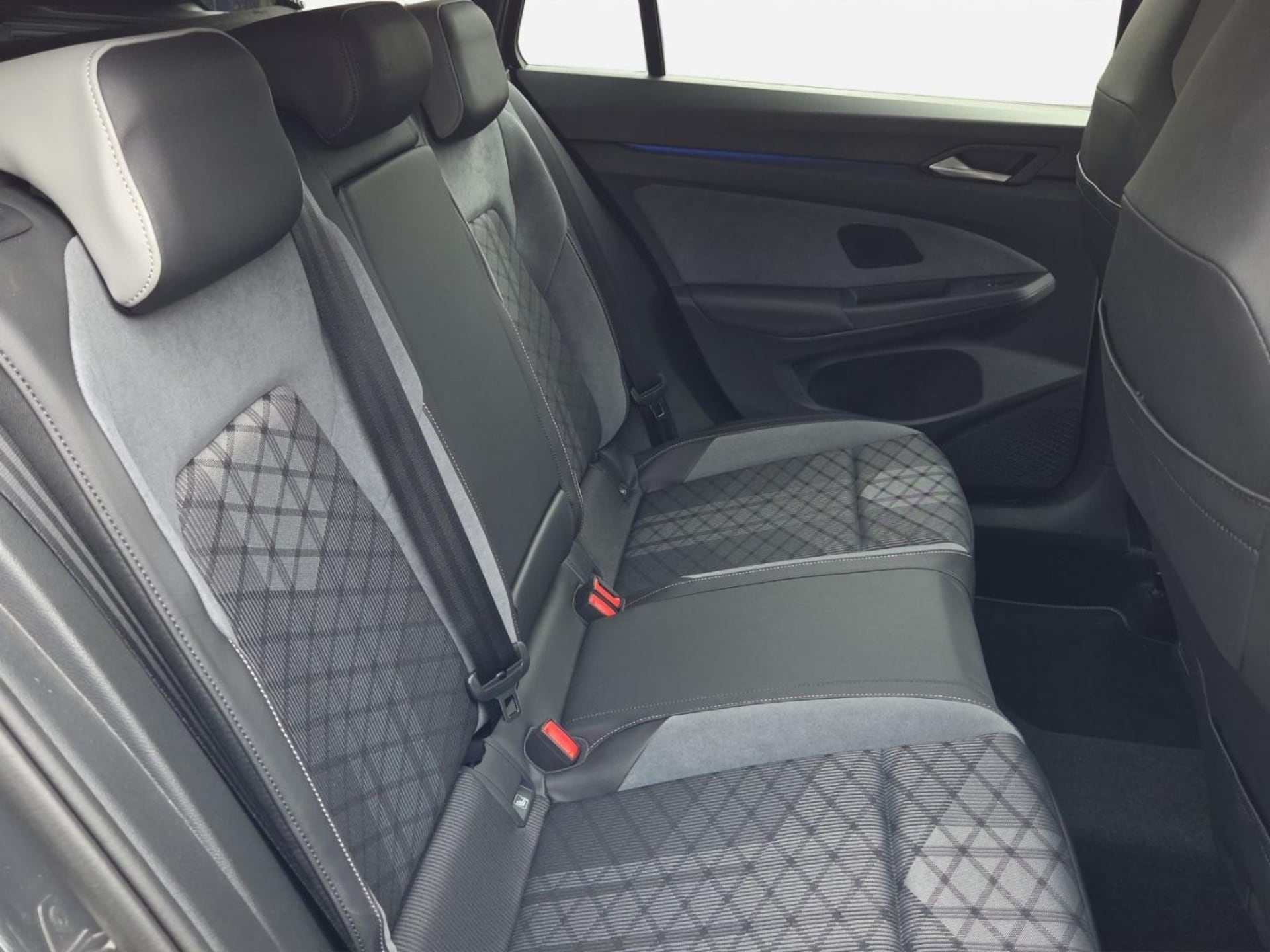 Volkswagen Golf Variant R-Line