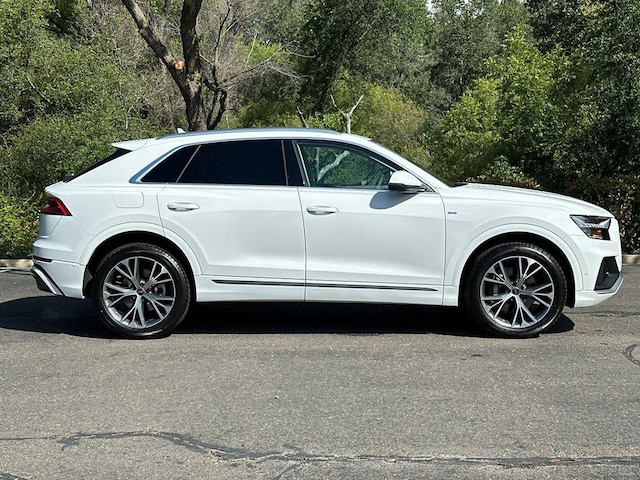 2023 Audi Q8