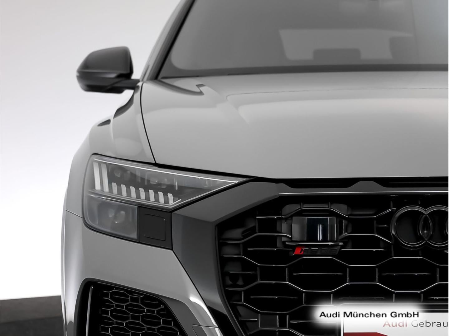 Bild über Audi RS Q8 TFSI quattro tiptronic - für weitere Informationen kontaktieren Sie den Audi Partner