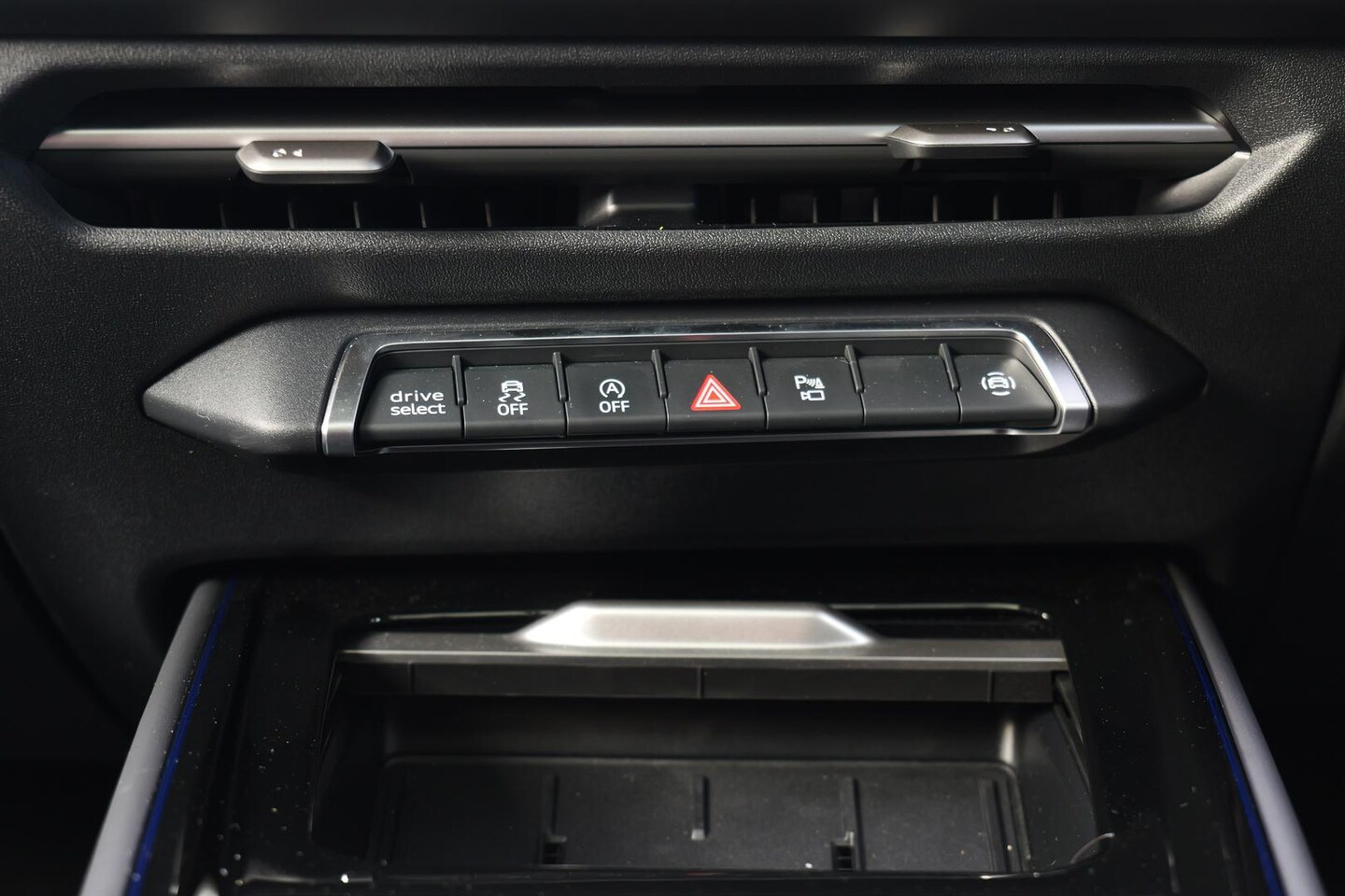 Image about Audi Q3 Sportback TFSI quattro 195 kW