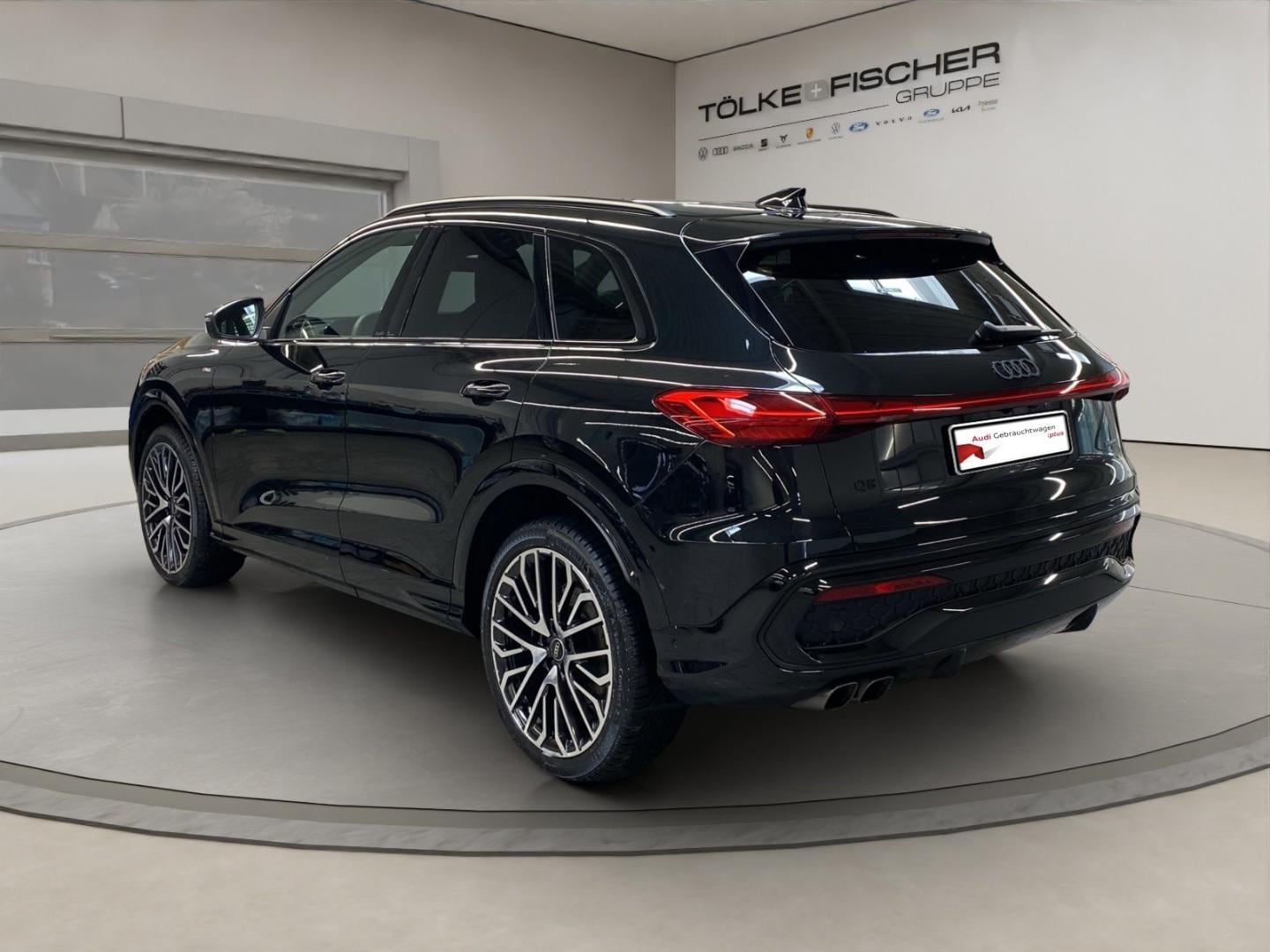 Bild über Audi Q5 SUV TDI quattro 150 kW S tronic - für weitere Informationen kontaktieren Sie den Audi Partner