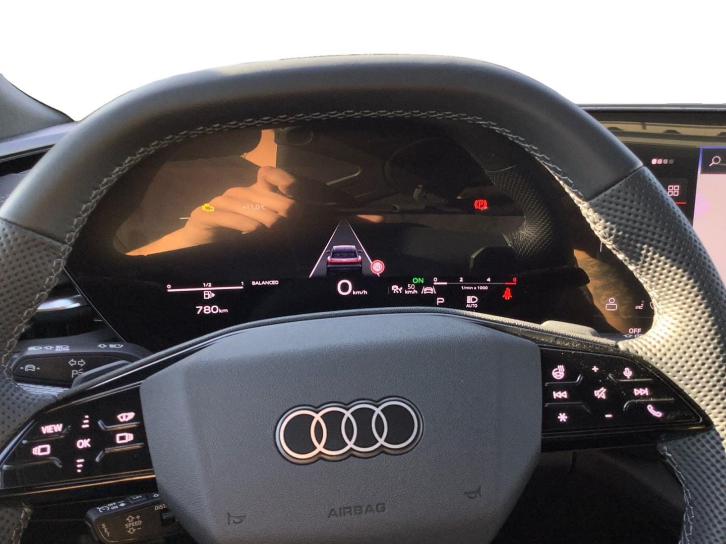 Bild über Audi Q5 SUV TDI quattro 150 kW S tronic - für weitere Informationen kontaktieren Sie den Audi Partner
