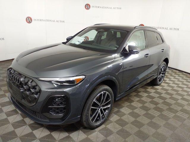 2026 Audi Q5 Premium Plus quattro's photo